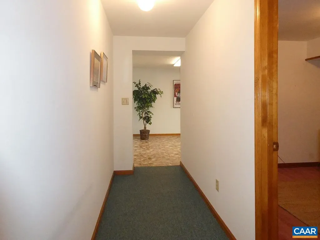 107 Elkhorn Road Charlottesville VA 22903