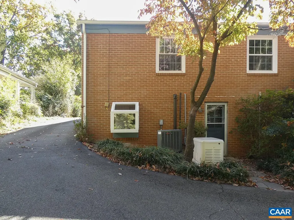 107 Elkhorn Road Charlottesville VA 22903