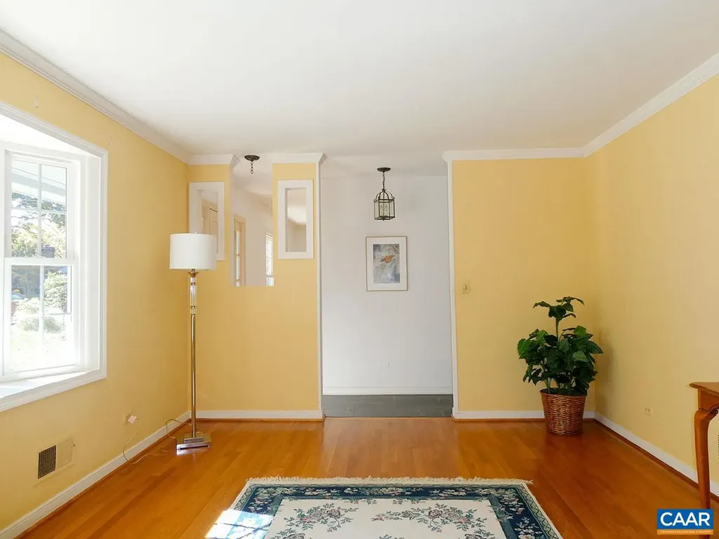 107 Elkhorn Road Charlottesville VA 22903