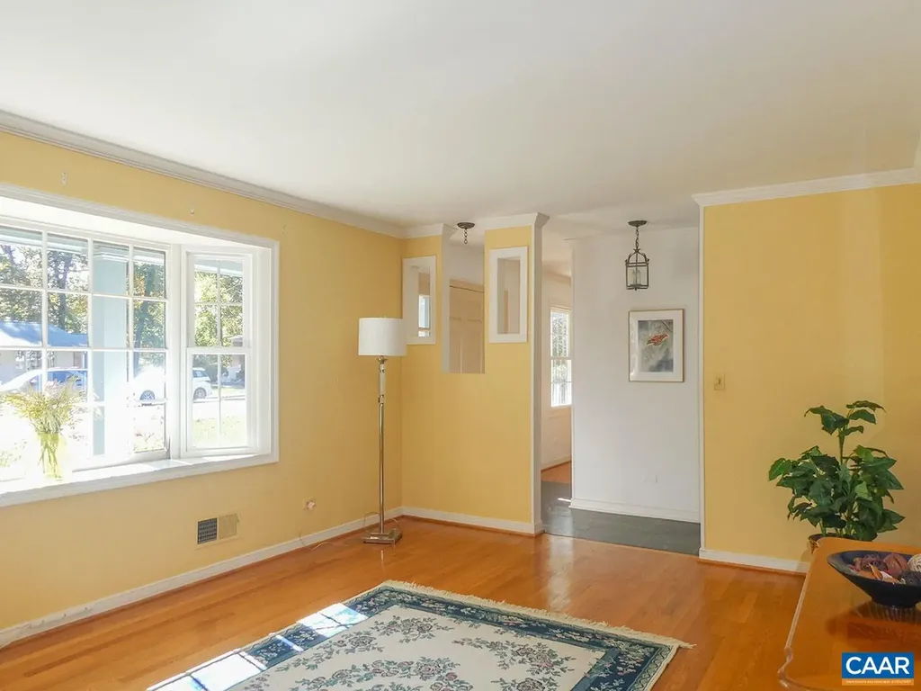 107 Elkhorn Road Charlottesville VA 22903