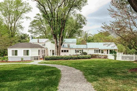 1329 Commerce Road Staunton VA 24401