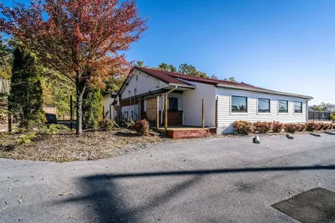 2323 West Main Street Waynesboro VA 22980
