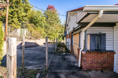 2323 West Main Street Waynesboro VA 22980