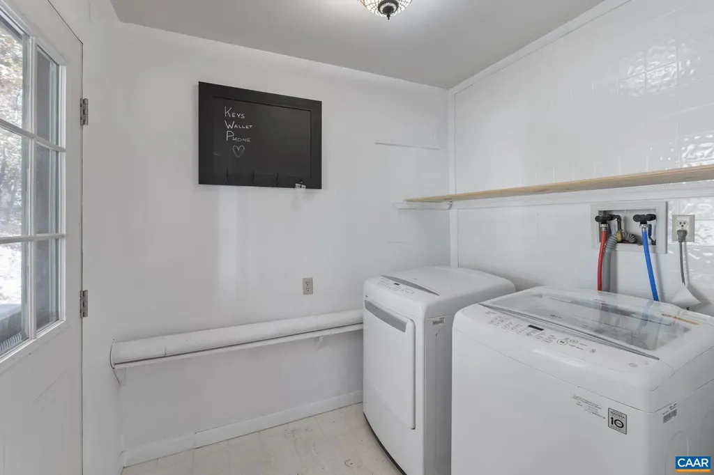 504 Farmview Road Stanardsville VA 22973