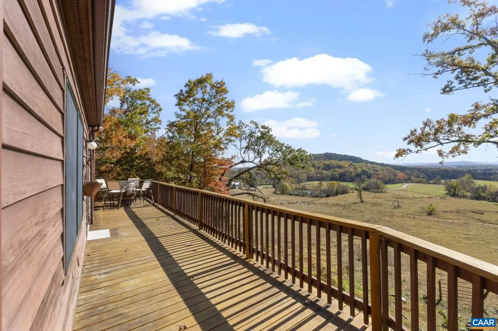 504 Farmview Road Stanardsville VA 22973