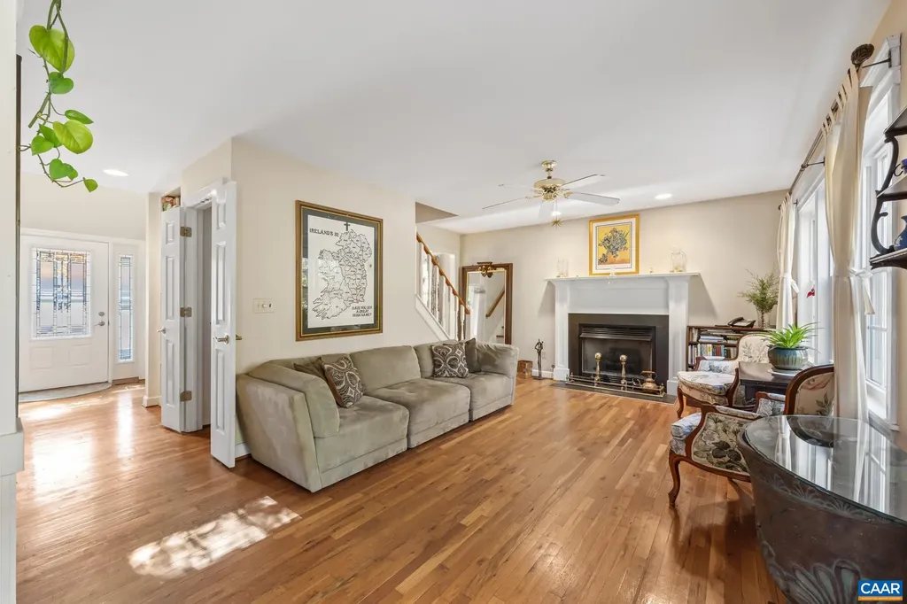 1018 Ashby Place Charlottesville VA 22901
