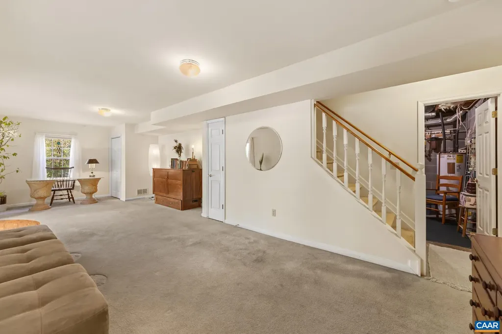 1018 Ashby Place Charlottesville VA 22901