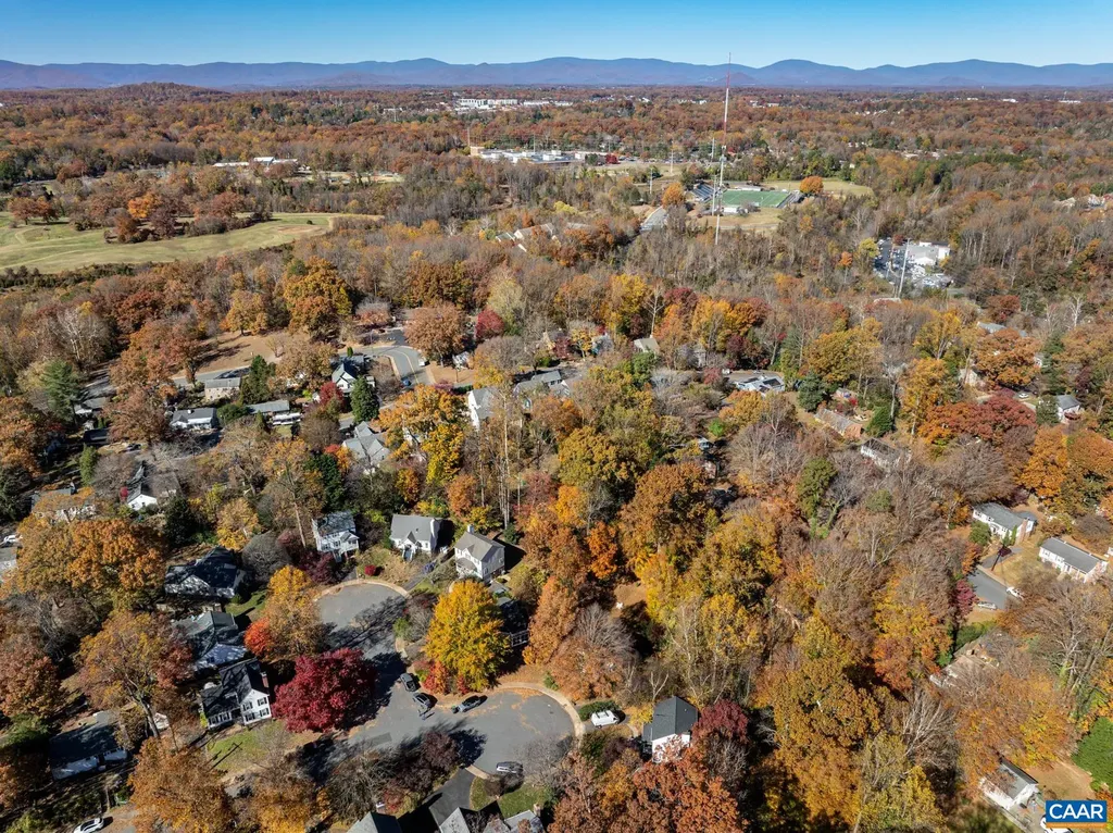 1018 Ashby Place Charlottesville VA 22901