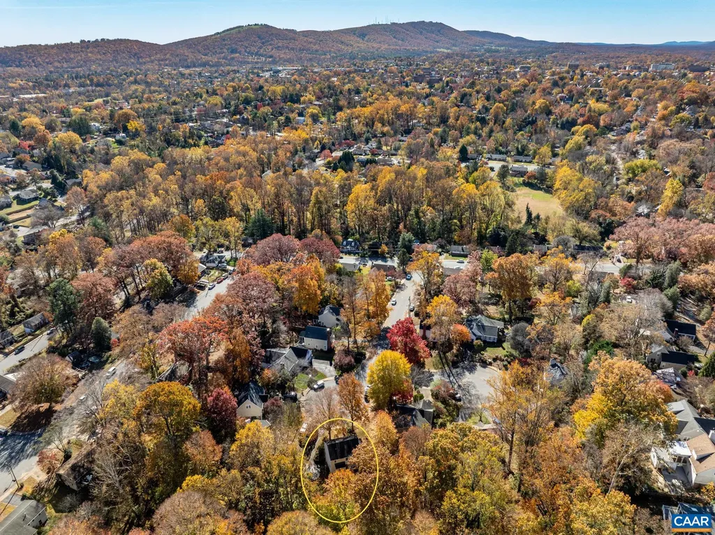 1018 Ashby Place Charlottesville VA 22901