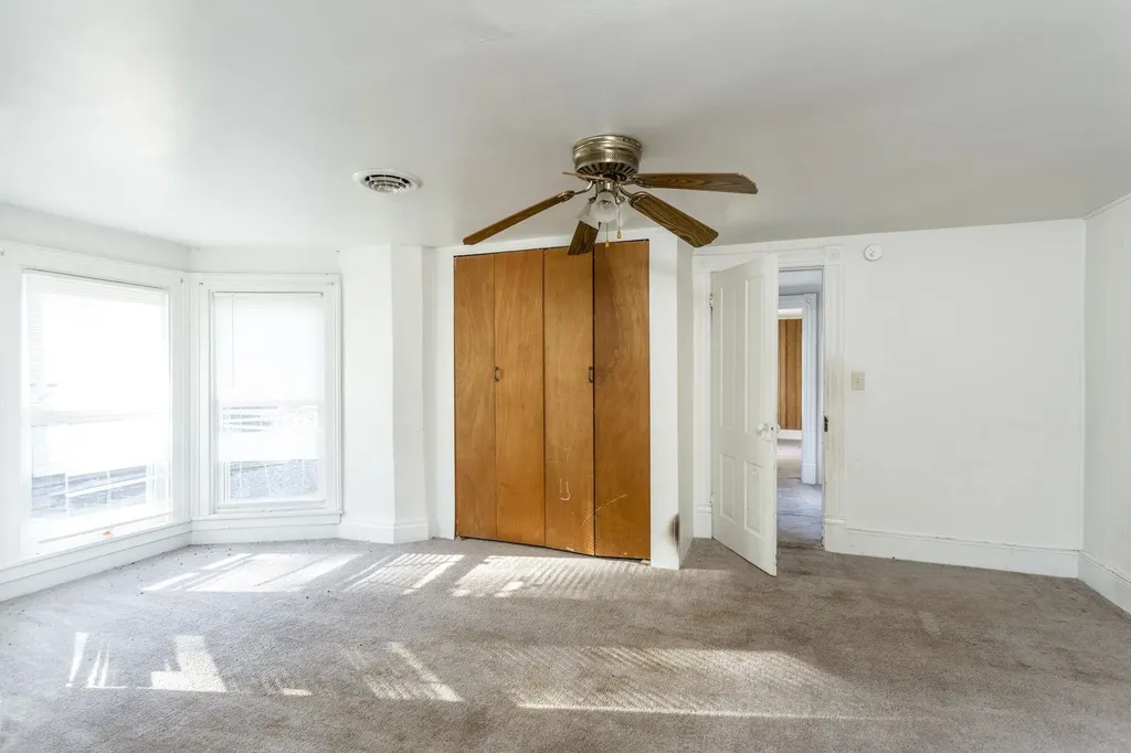 8 S Chestnut Avenue Craigsville VA 24430