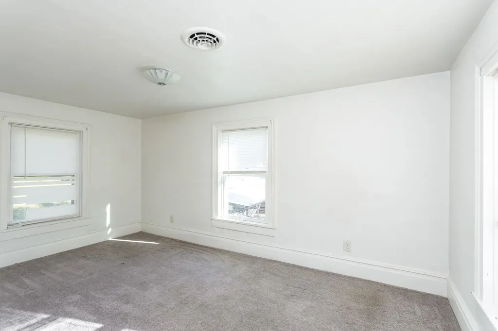 8 S Chestnut Avenue Craigsville VA 24430