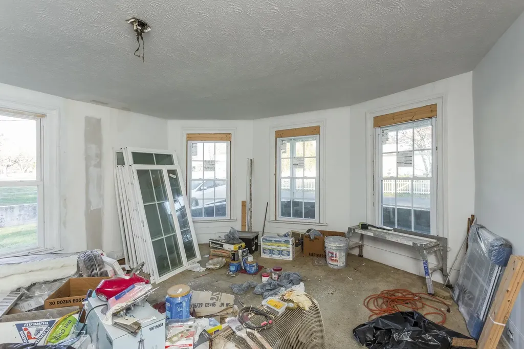 165 W Railroad Avenue Craigsville VA 24430