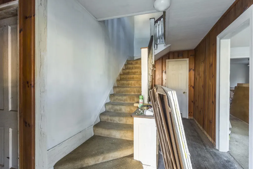 165 W Railroad Avenue Craigsville VA 24430