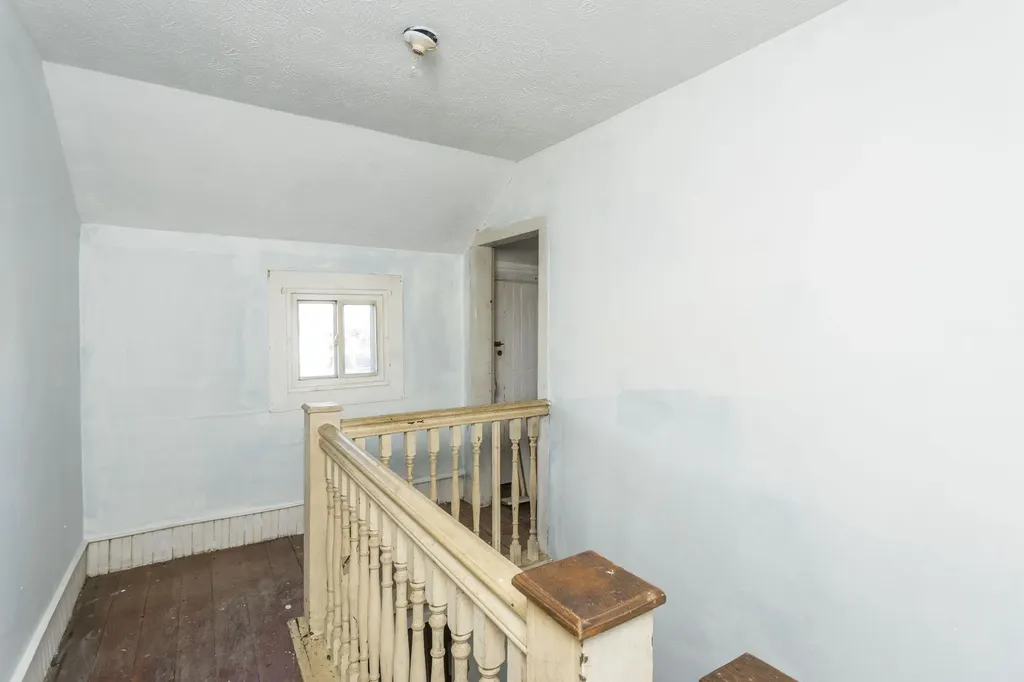 165 W Railroad Avenue Craigsville VA 24430