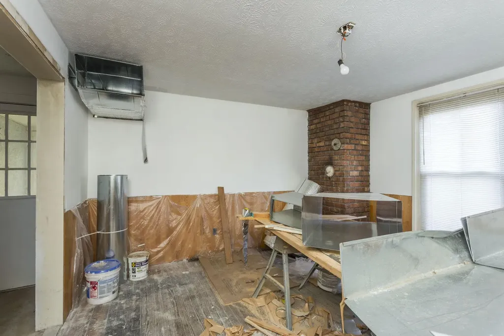 165 W Railroad Avenue Craigsville VA 24430