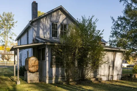165 W Railroad Avenue Craigsville VA 24430