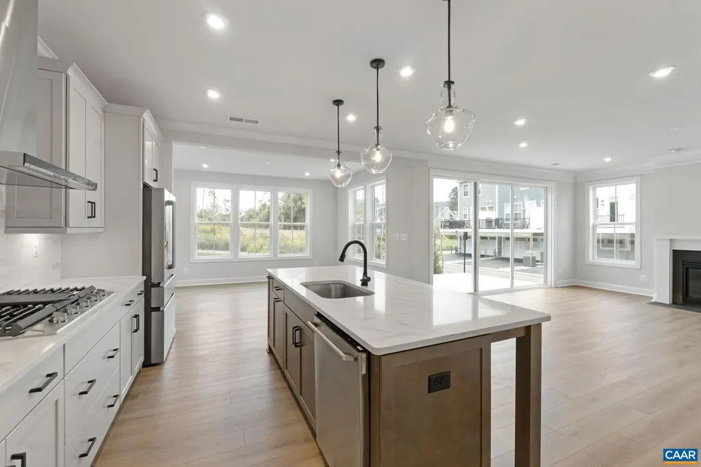 24 Sablewood Drive Charlottesville VA 22911