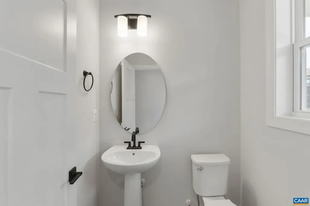 24 Sablewood Drive Charlottesville VA 22911