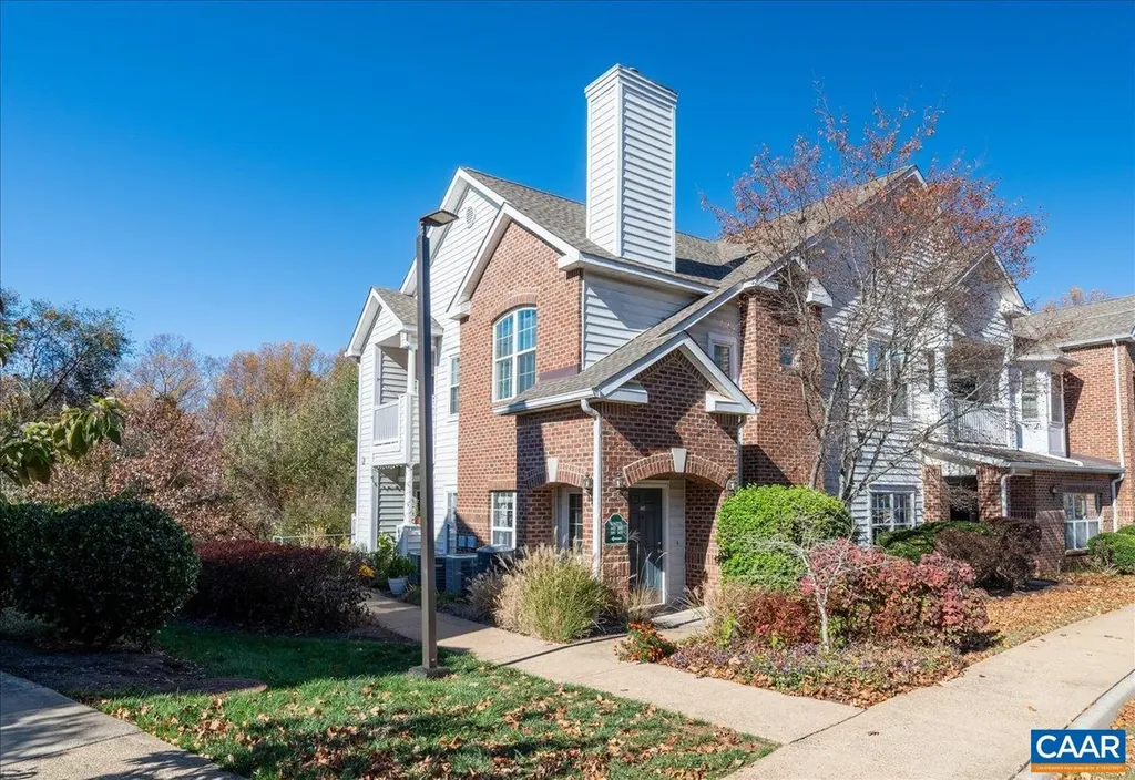 1075 Weybridge Court Charlottesville VA 22911