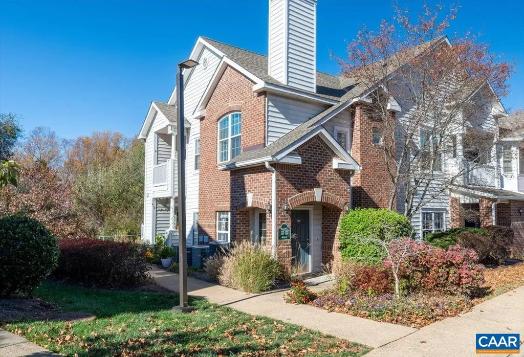 1075 Weybridge Court Charlottesville VA 22911