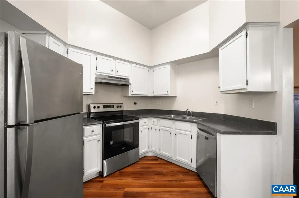 1075 Weybridge Court Charlottesville VA 22911