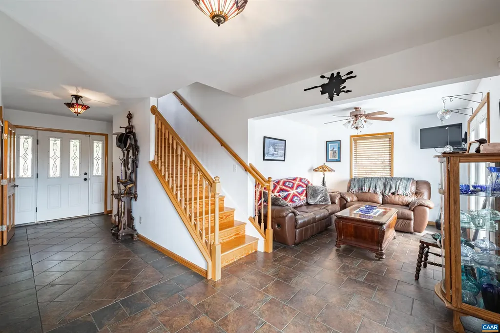 125 River Breeze Court Howardsville VA 24562