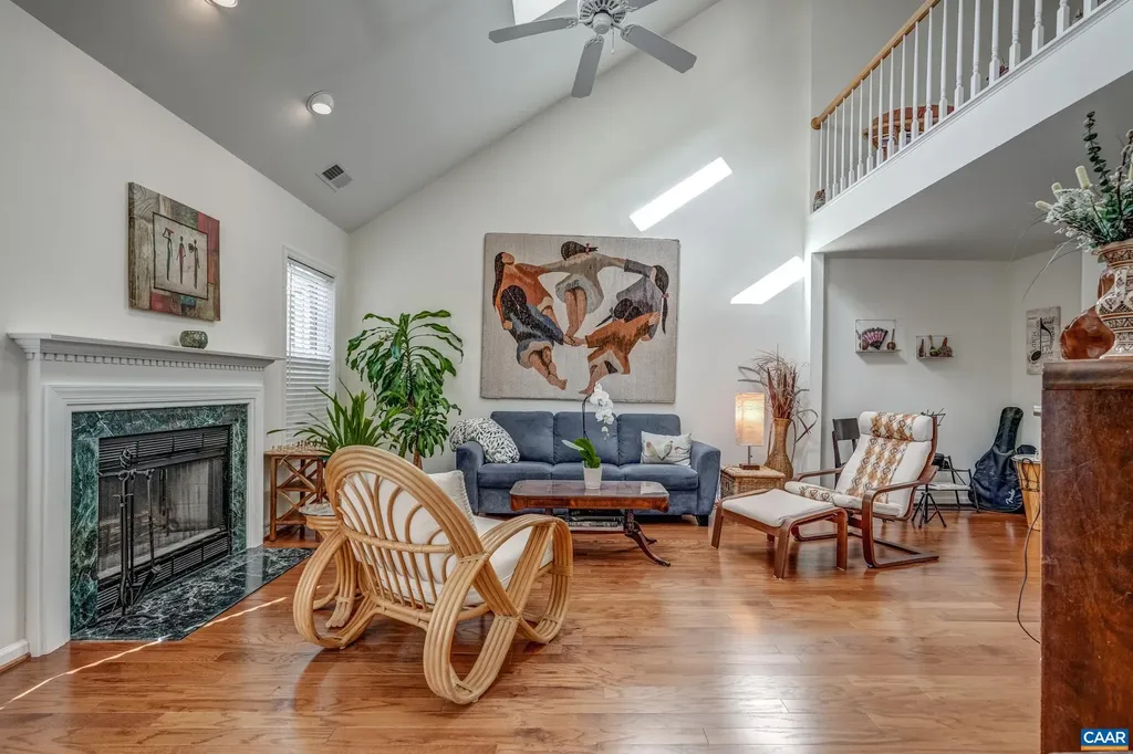 1374 Wimbledon Way Charlottesville VA 22901