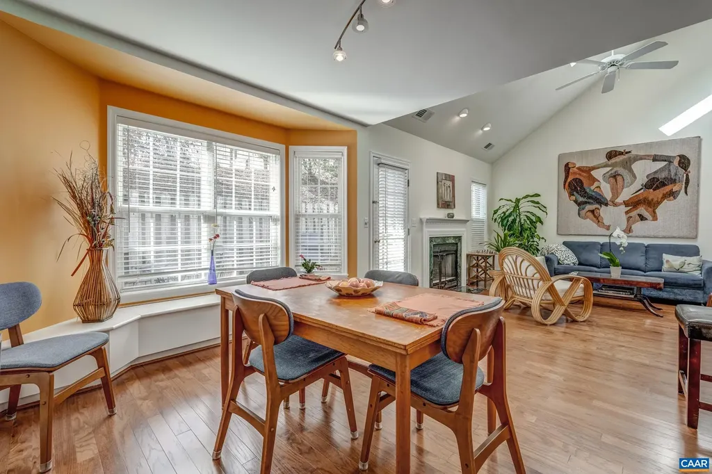 1374 Wimbledon Way Charlottesville VA 22901