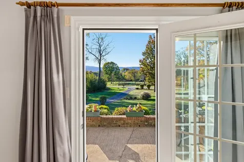 480 Mont View Lane Luray VA 22835