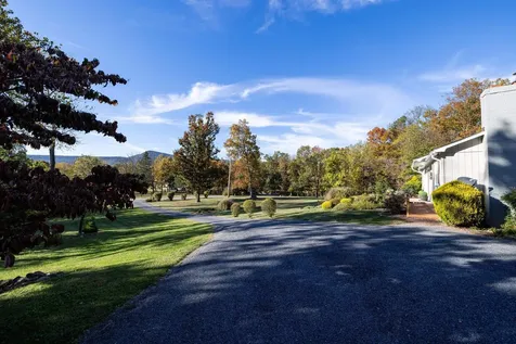 480 Mont View Lane Luray VA 22835