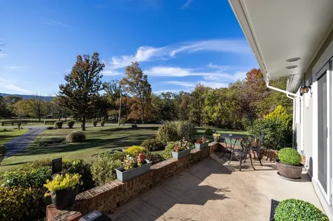 480 Mont View Lane Luray VA 22835