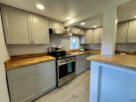 43 Niswander Road Staunton VA 24401