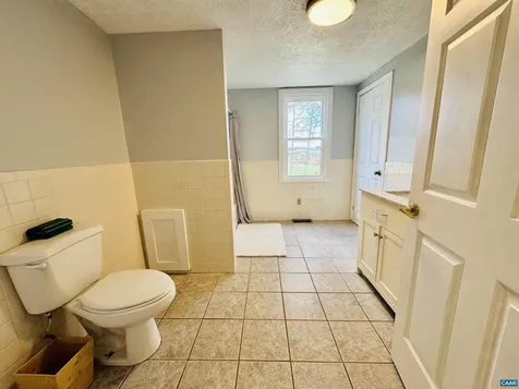 43 Niswander Road Staunton VA 24401