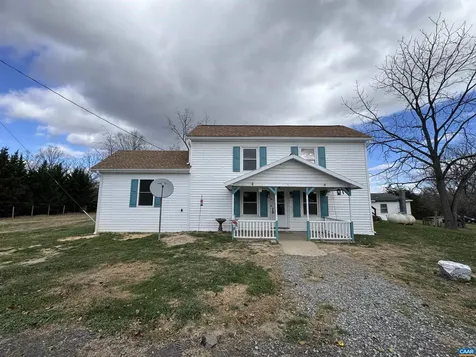 43 Niswander Road Staunton VA 24401