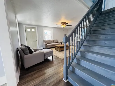 43 Niswander Road Staunton VA 24401