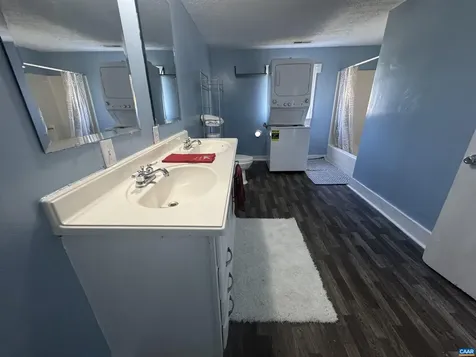 43 Niswander Road Staunton VA 24401
