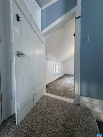 43 Niswander Road Staunton VA 24401