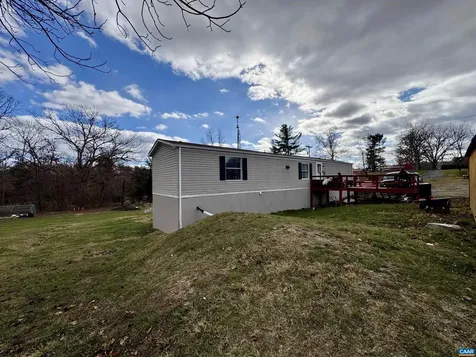 43 Niswander Road Staunton VA 24401