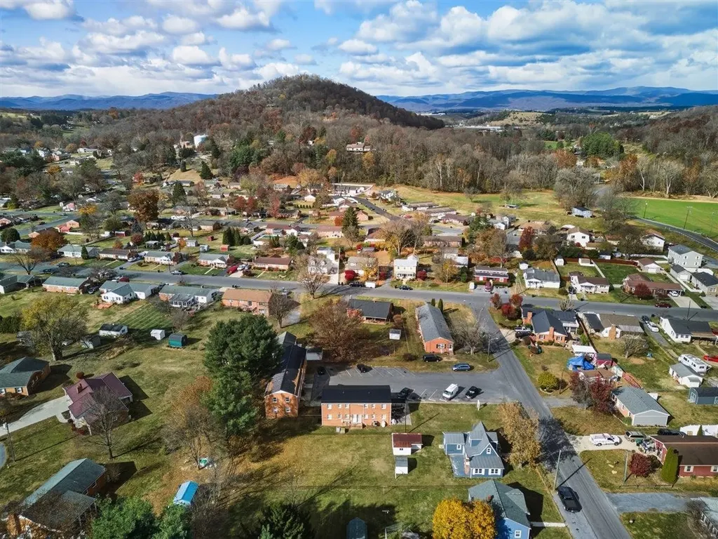 410 Bruce Street Bridgewater VA 22812