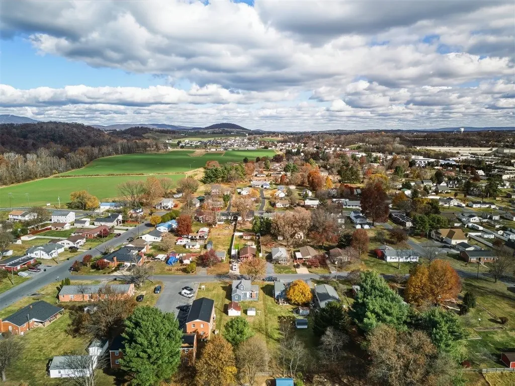 410 Bruce Street Bridgewater VA 22812