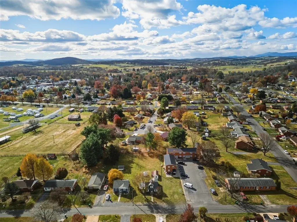 410 Bruce Street Bridgewater VA 22812