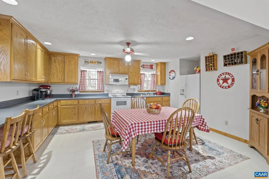 60 Chippewa Lane Palmyra VA 22963