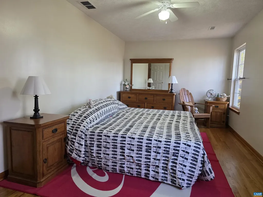 60 Chippewa Lane Palmyra VA 22963