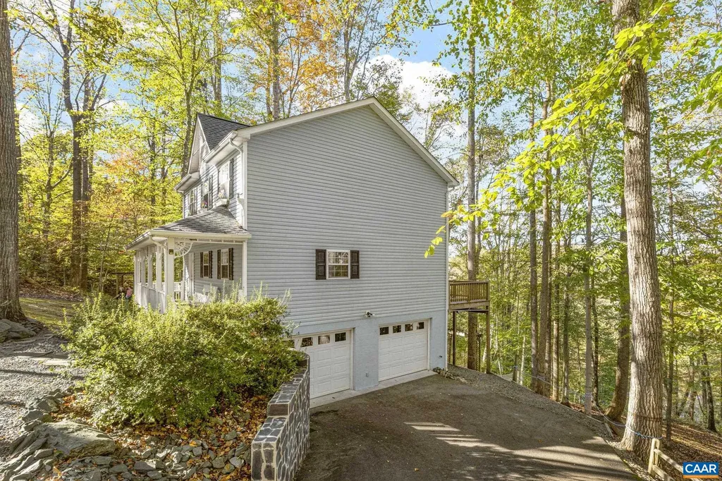 60 Chippewa Lane Palmyra VA 22963