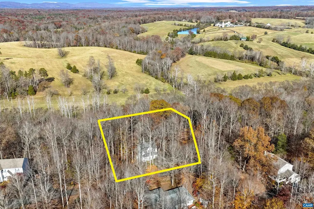 60 Chippewa Lane Palmyra VA 22963