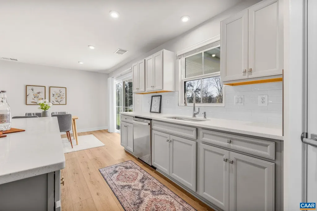 108 White Sands Boulevard Barboursville VA 22923