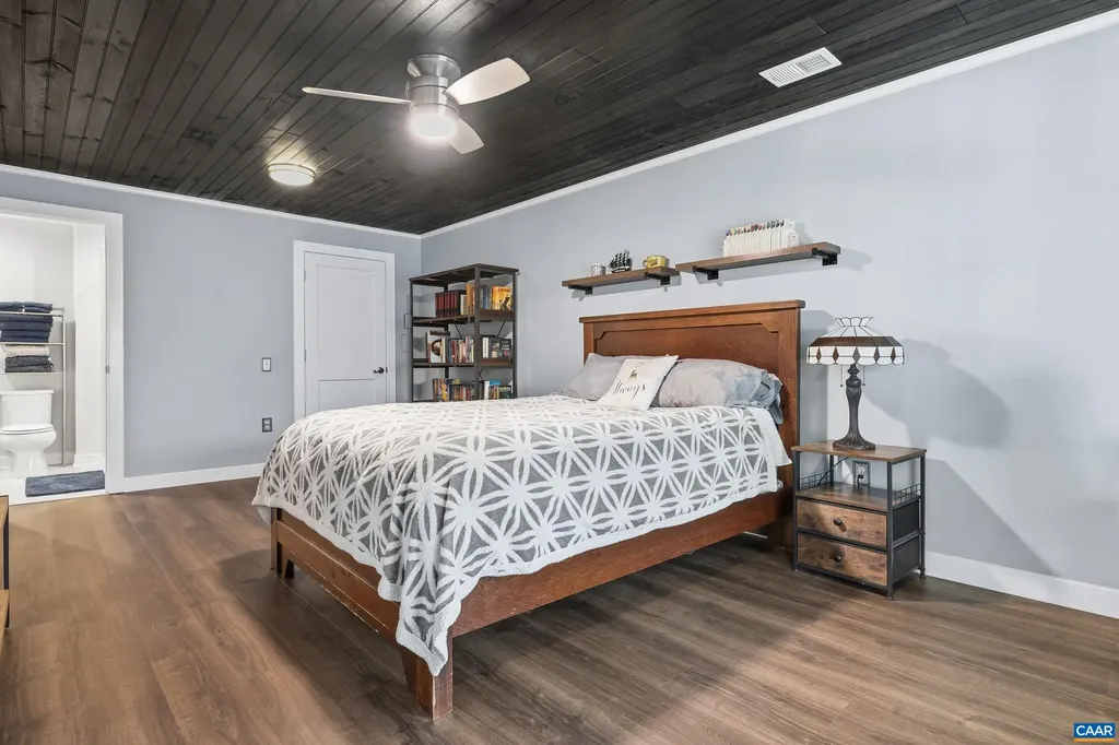 5227 Sparrow Hill Lane Charlottesville VA 22903