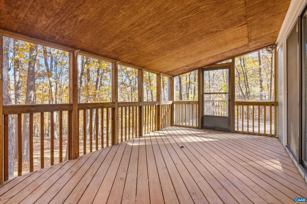 4802 Mechunk Road Keswick VA 22947