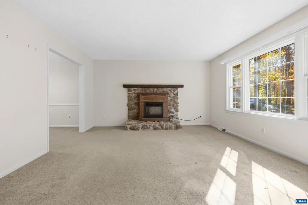 4802 Mechunk Road Keswick VA 22947