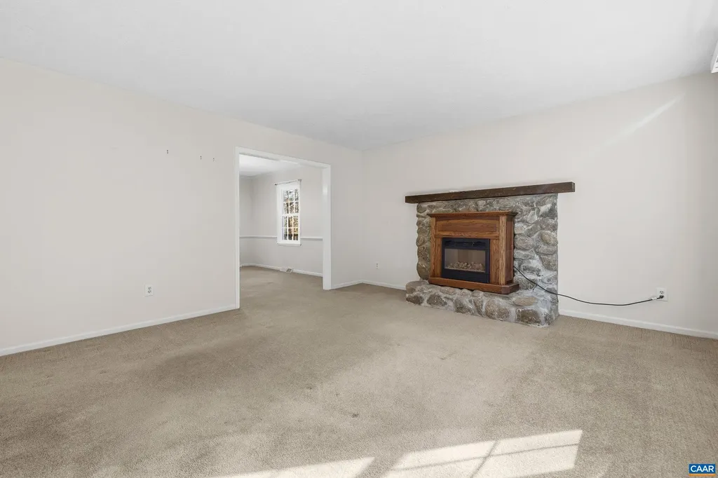 4802 Mechunk Road Keswick VA 22947